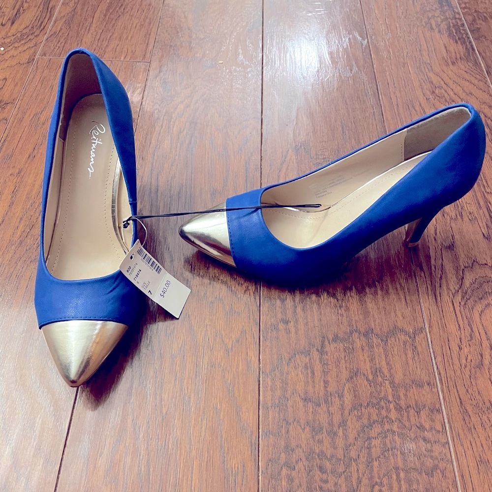 NWT Reitmans Cobalt and Silver Toe Pumps